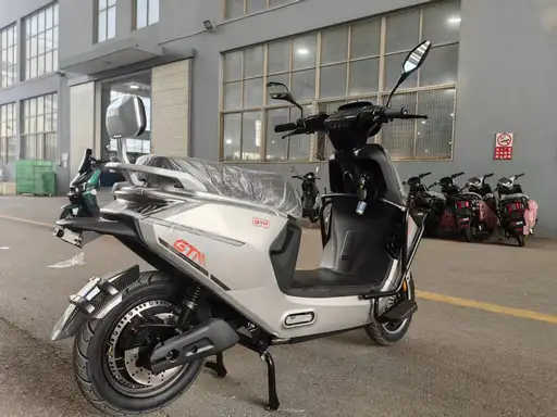 Фото №6 - Скутер акумуляторний GTM N-MAX 2500, 72В, 2500Вт, Швидкість - 60км/год