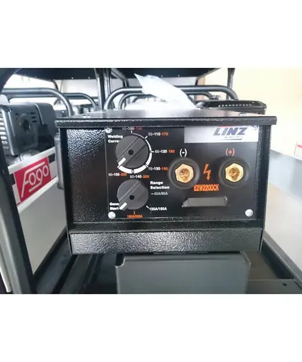 Фото №3 - Апарат дугового зварювання з генераторною установкою FH9220W 3ф-7,8кВА/1ф-4,0кВт, звар.стр-220А, двиг.Honda-GX390, бак 6,2л