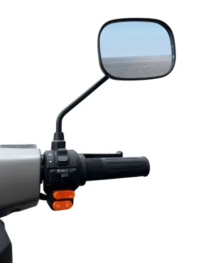 Фото №6 - Скутер акумуляторний GTM C-EV 72 V 1200Вт 50км\год, запас ходу 60км