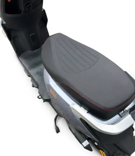 Фото №9 - Скутер акумуляторний GTM C-EV 72 V 1200Вт 50км\год, запас ходу 60км